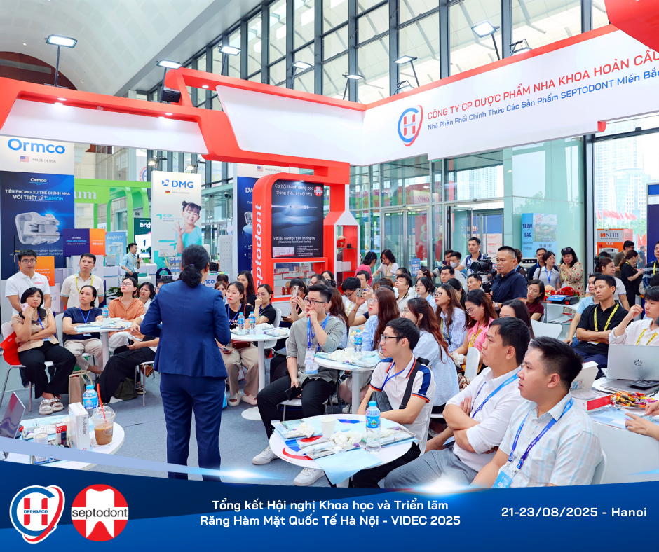 Xanh Vàng Hiện Đại Thẩm Mỹ Viện Spa Chăm Sóc Da Bài đăng Facebook (2)