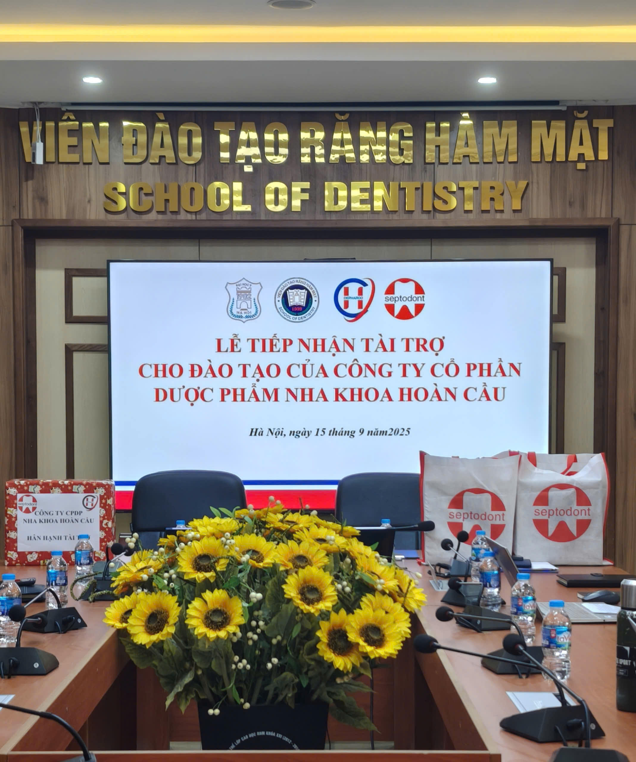 Dược Hoàn Cầu - Tiếp nhận tài trợ cho đào tạo 3