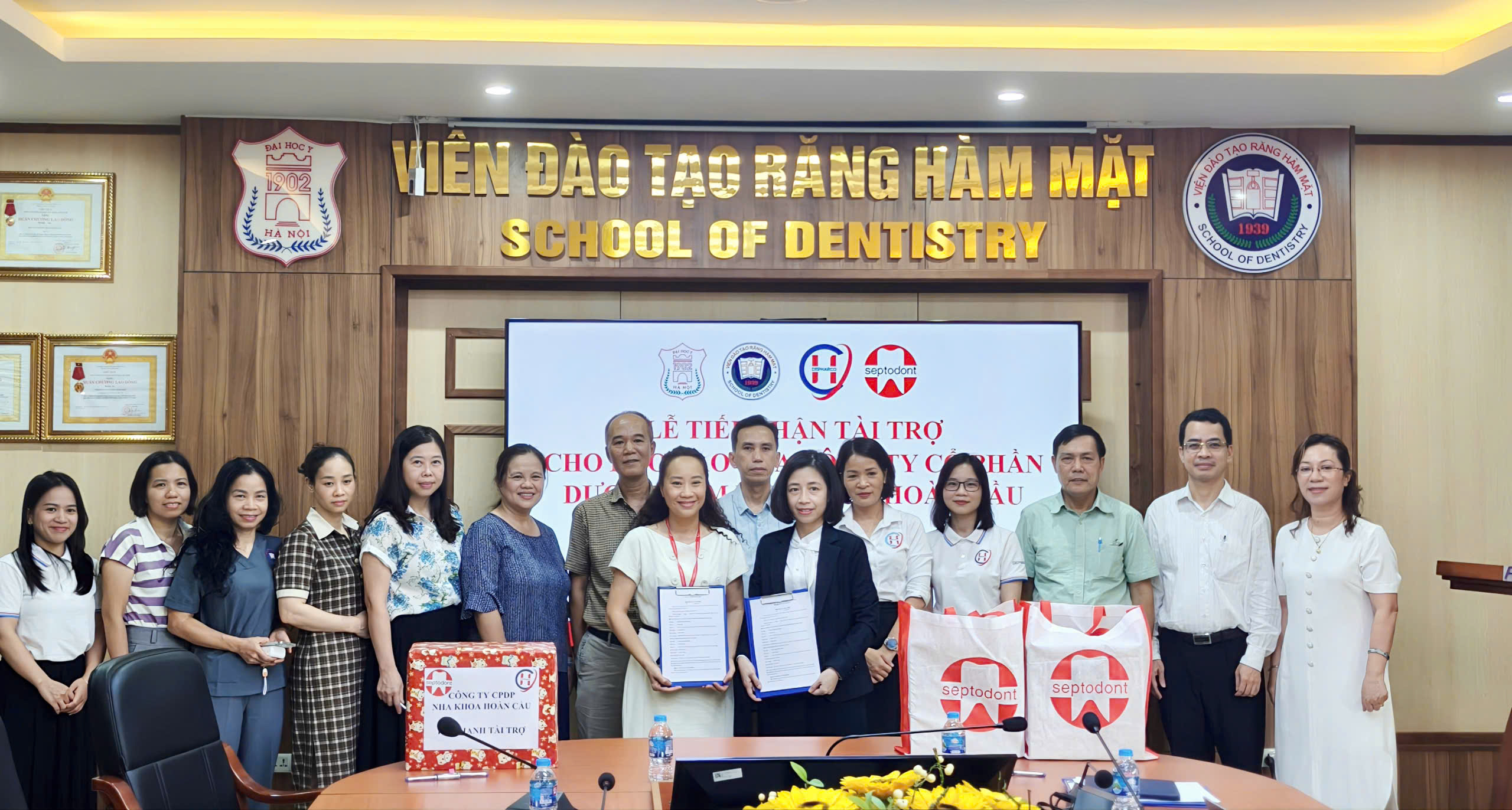 Dược Hoàn Cầu - Tiếp nhận tài trợ cho đào tạo 4